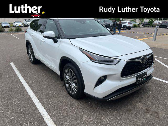 used 2022 Toyota Highlander car, priced at $43,990
