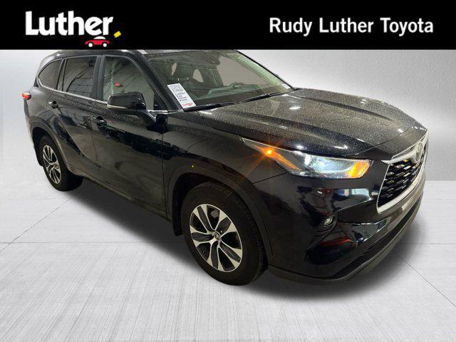 used 2024 Toyota Highlander car, priced at $43,990