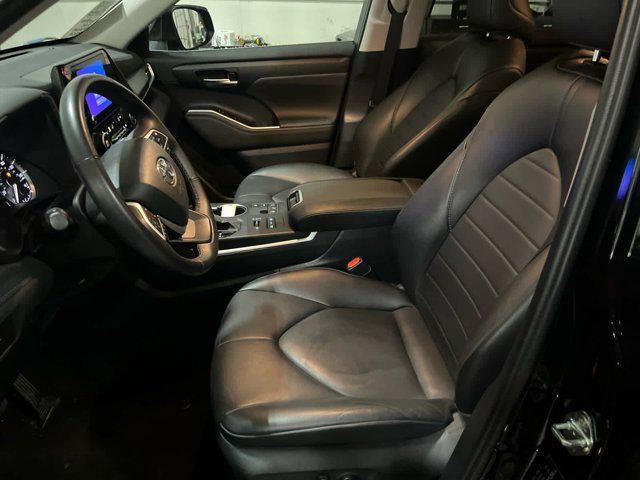 used 2024 Toyota Highlander car, priced at $43,990