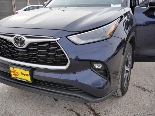 used 2024 Toyota Highlander car, priced at $42,485