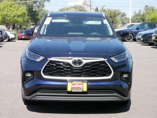 used 2022 Toyota Highlander car, priced at $36,990