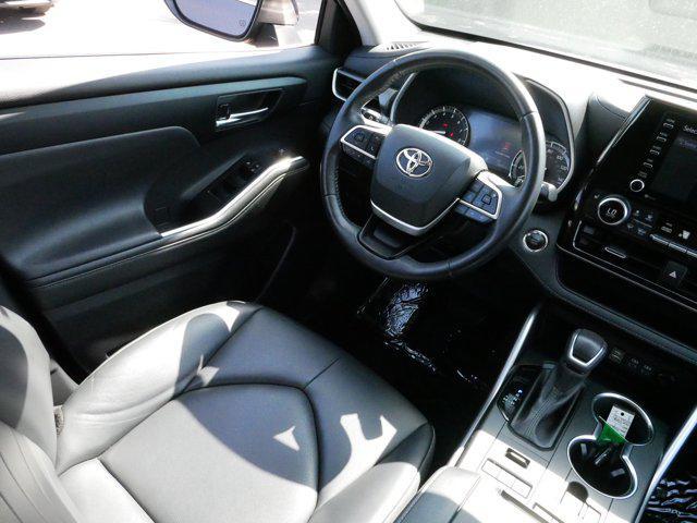 used 2022 Toyota Highlander car, priced at $36,990