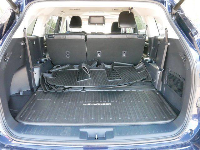 used 2022 Toyota Highlander car, priced at $36,990