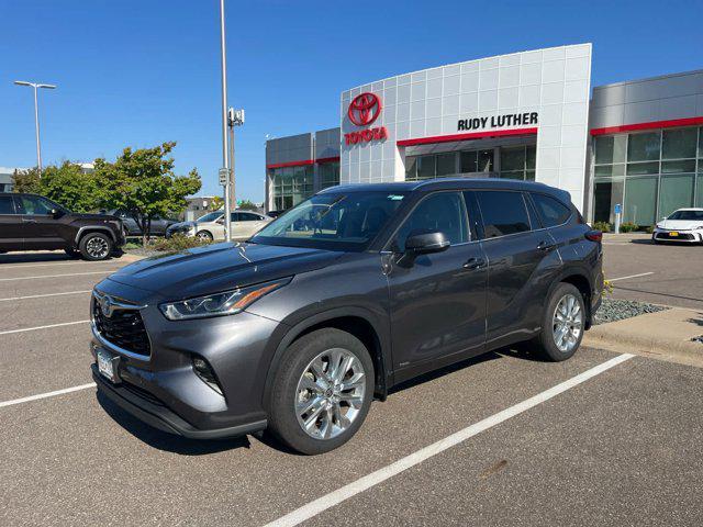 used 2023 Toyota Highlander Hybrid car, priced at $47,500