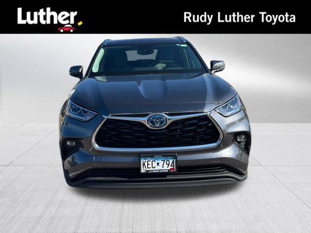used 2023 Toyota Highlander Hybrid car, priced at $47,500