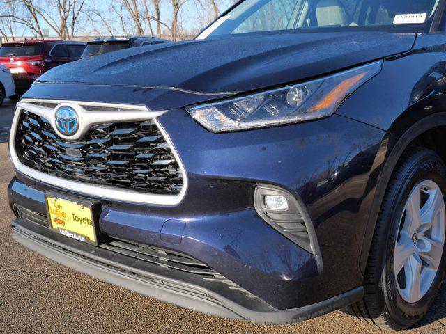 used 2021 Toyota Highlander Hybrid car, priced at $30,785