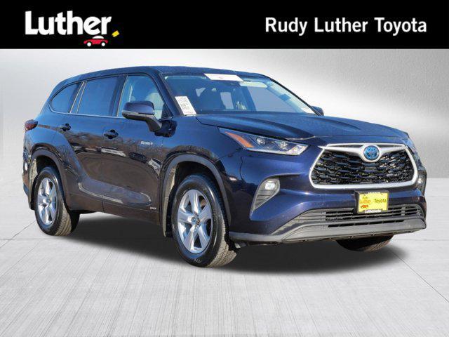 used 2021 Toyota Highlander Hybrid car, priced at $30,785