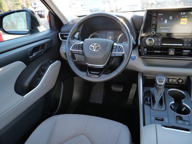 used 2021 Toyota Highlander Hybrid car, priced at $30,785