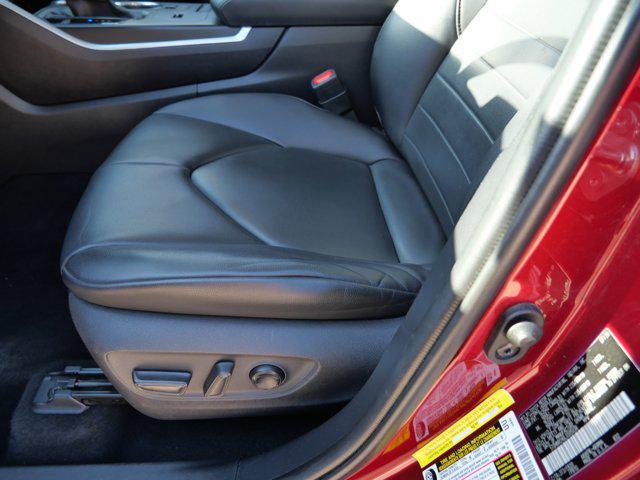 used 2020 Toyota Highlander Hybrid car, priced at $33,785