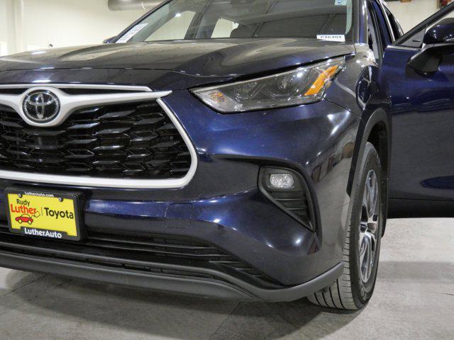 used 2024 Toyota Highlander car, priced at $41,985