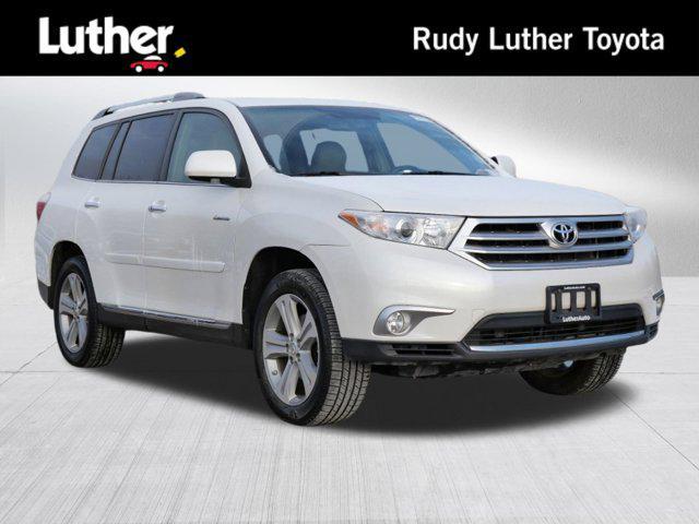 used 2013 Toyota Highlander car, priced at $14,000