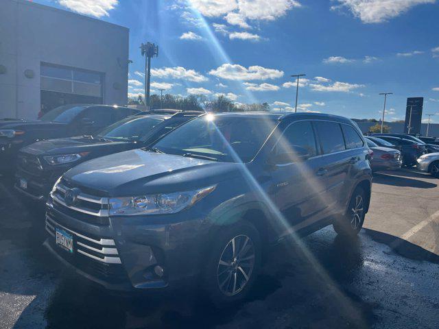 used 2018 Toyota Highlander Hybrid car, priced at $24,990