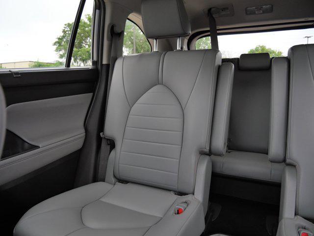 used 2020 Toyota Highlander Hybrid car, priced at $29,995