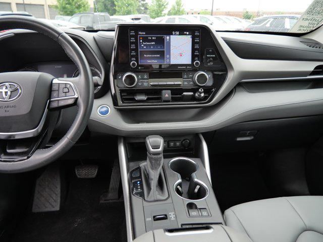 used 2020 Toyota Highlander Hybrid car, priced at $29,995