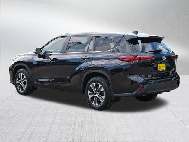 used 2023 Toyota Highlander Hybrid car, priced at $33,785