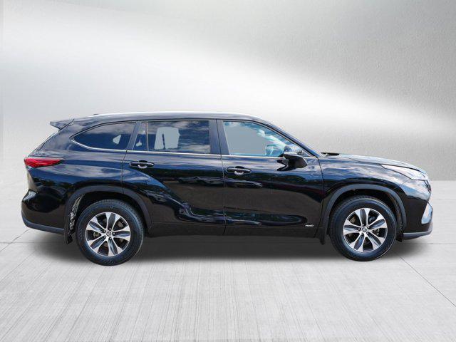 used 2023 Toyota Highlander Hybrid car, priced at $33,785