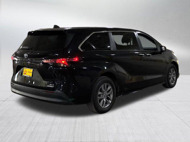 used 2022 Toyota Sienna car, priced at $39,990