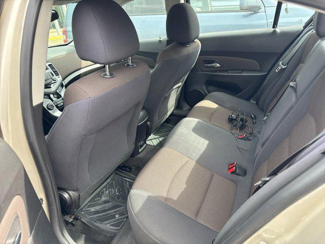 used 2015 Chevrolet Cruze car, priced at $8,000