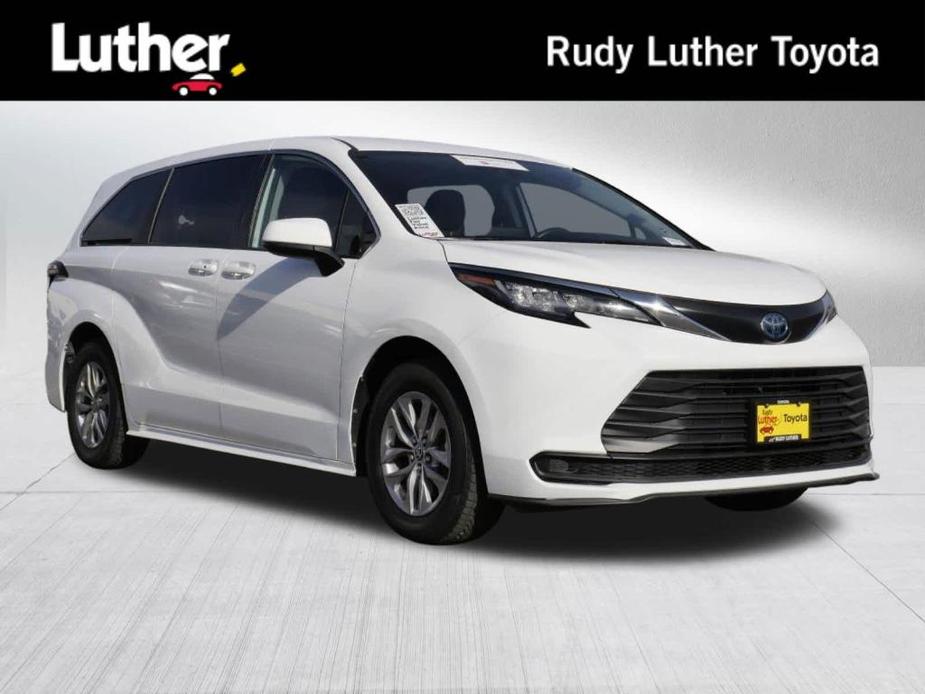used 2022 Toyota Sienna car, priced at $34,485