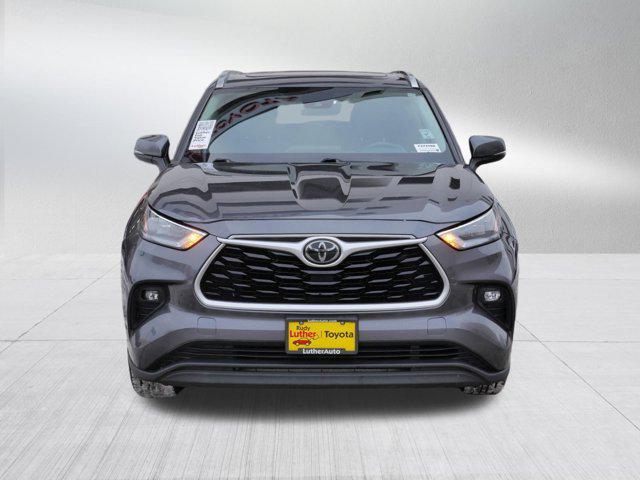 used 2020 Toyota Highlander car, priced at $19,785