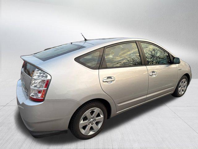 used 2006 Toyota Prius car, priced at $6,895