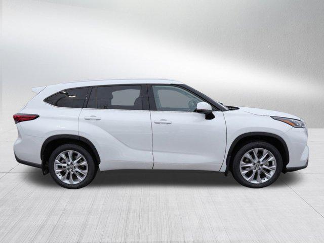 used 2023 Toyota Highlander car, priced at $42,990