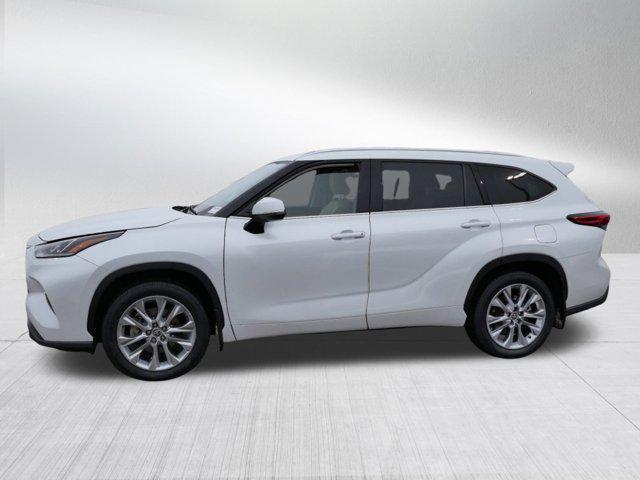 used 2023 Toyota Highlander car, priced at $42,990