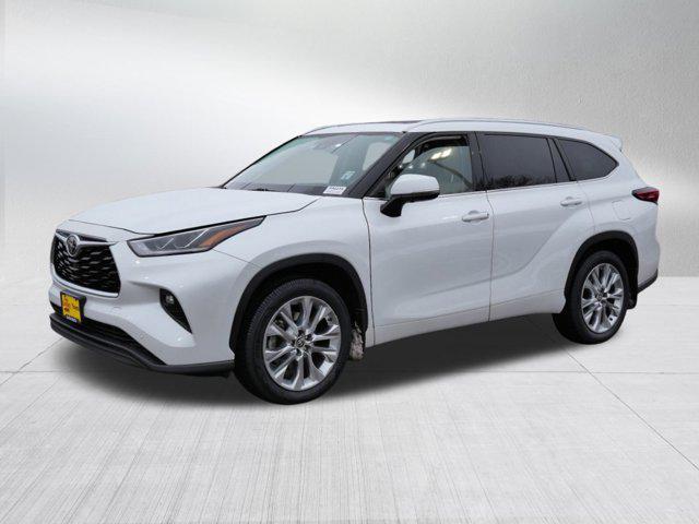 used 2023 Toyota Highlander car, priced at $42,990