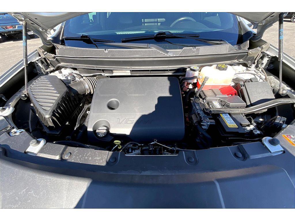 used 2022 Chevrolet Traverse car, priced at $36,495