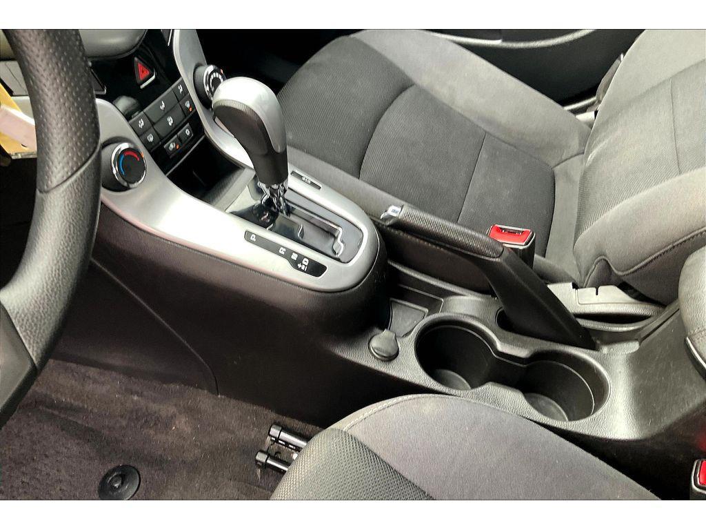 used 2016 Chevrolet Cruze Limited car, priced at $8,495