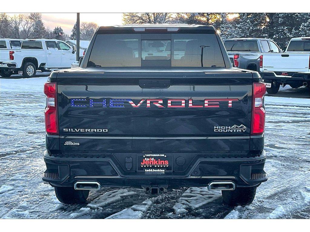 used 2022 Chevrolet Silverado 1500 car, priced at $31,495