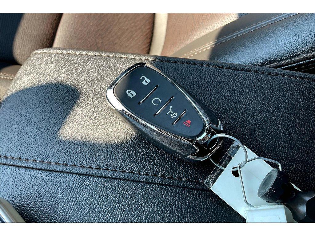 used 2023 Chevrolet Traverse car, priced at $56,090