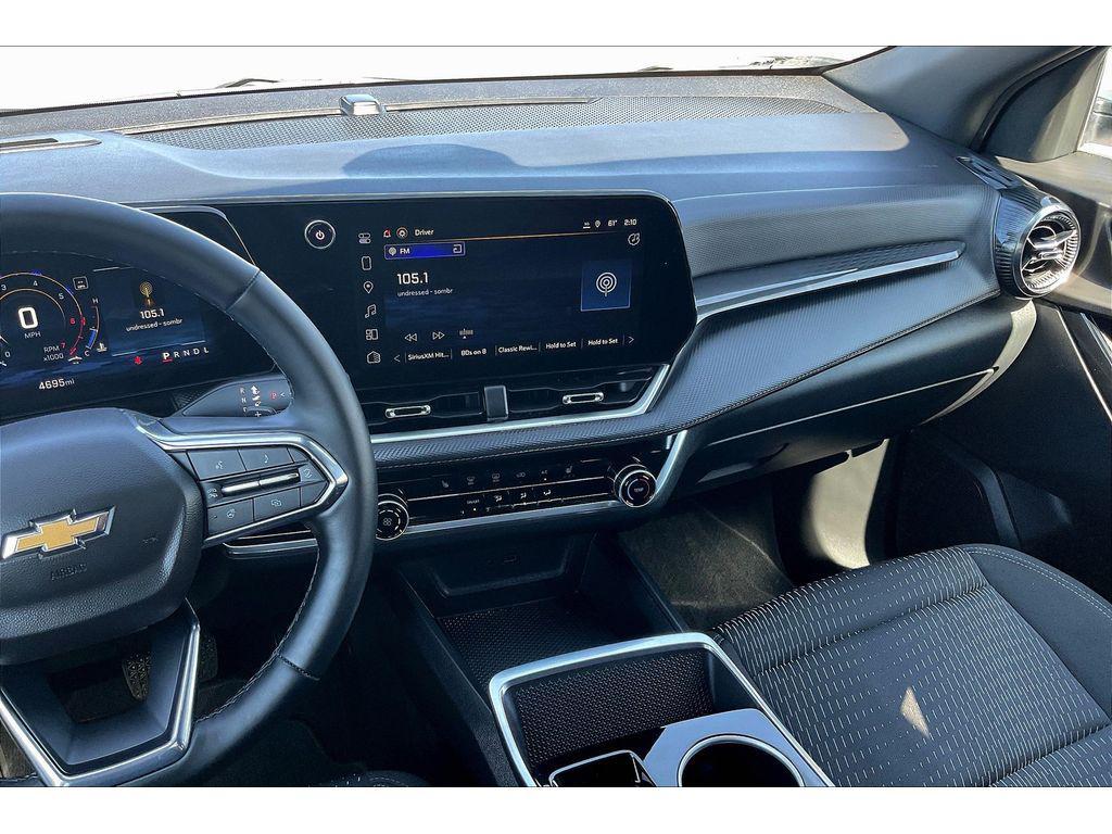 used 2025 Chevrolet Equinox car
