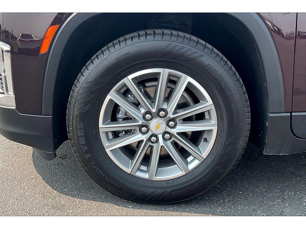 used 2022 Chevrolet Traverse car, priced at $31,995