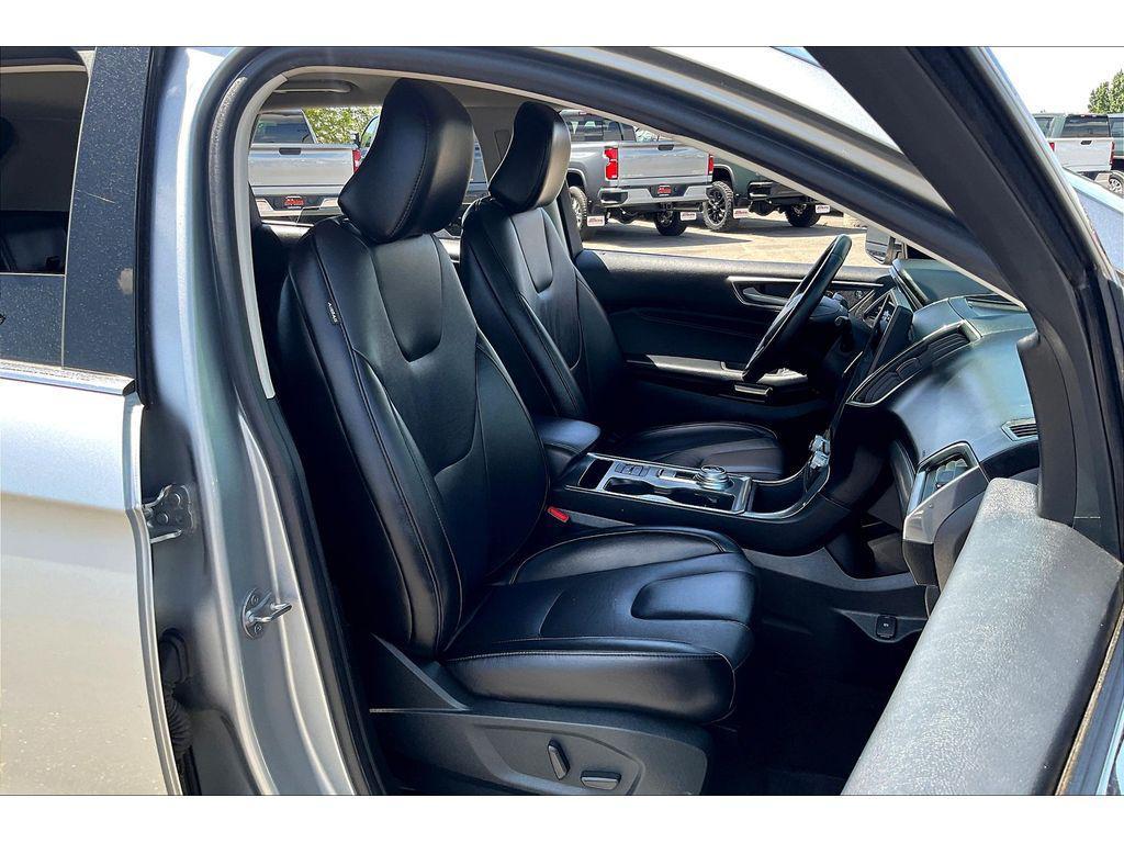 used 2022 Ford Edge car, priced at $28,495
