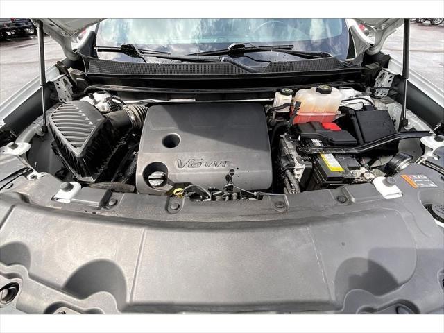used 2022 Chevrolet Traverse car, priced at $38,495