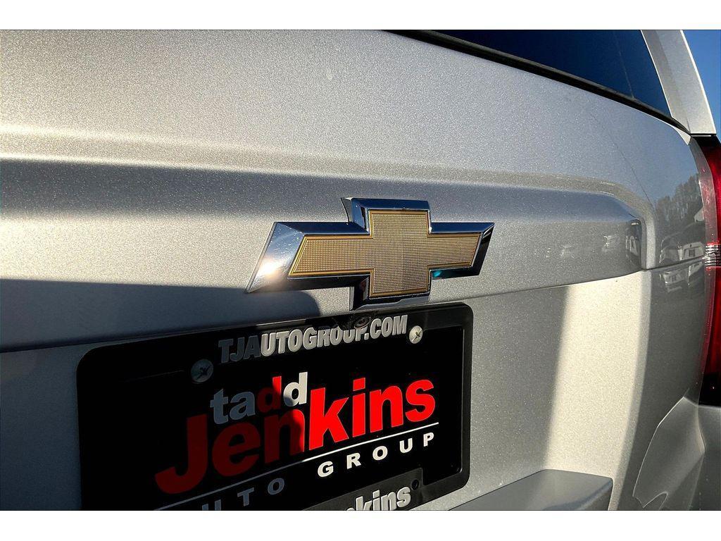 used 2018 Chevrolet Suburban car, priced at $26,995