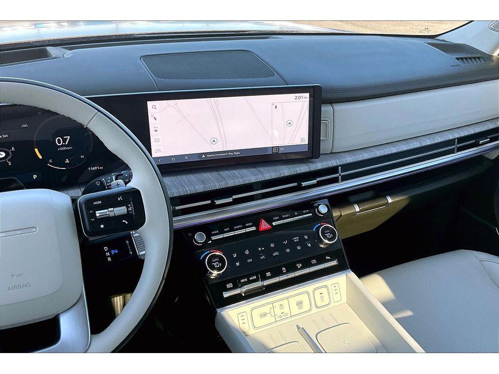 used 2025 Hyundai Santa Fe car, priced at $47,495