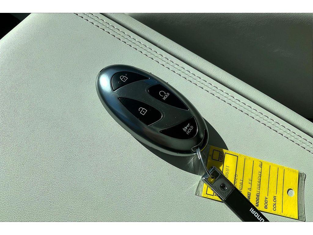 used 2025 Hyundai Santa Fe car, priced at $47,495