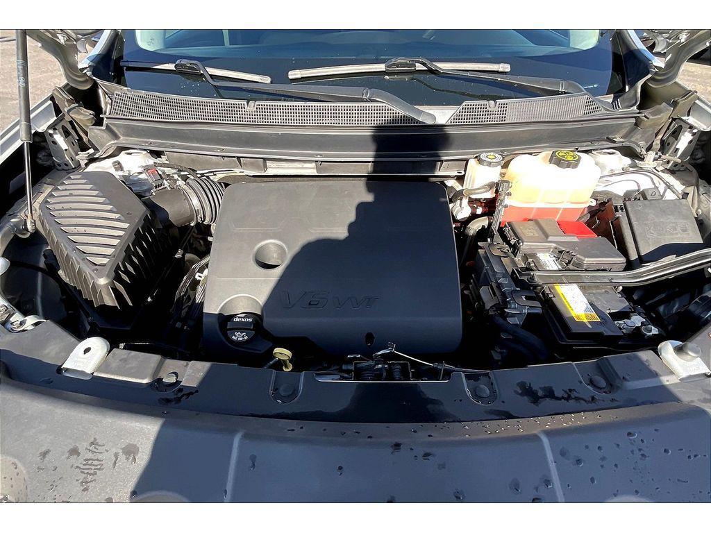 used 2018 Chevrolet Traverse car, priced at $20,995