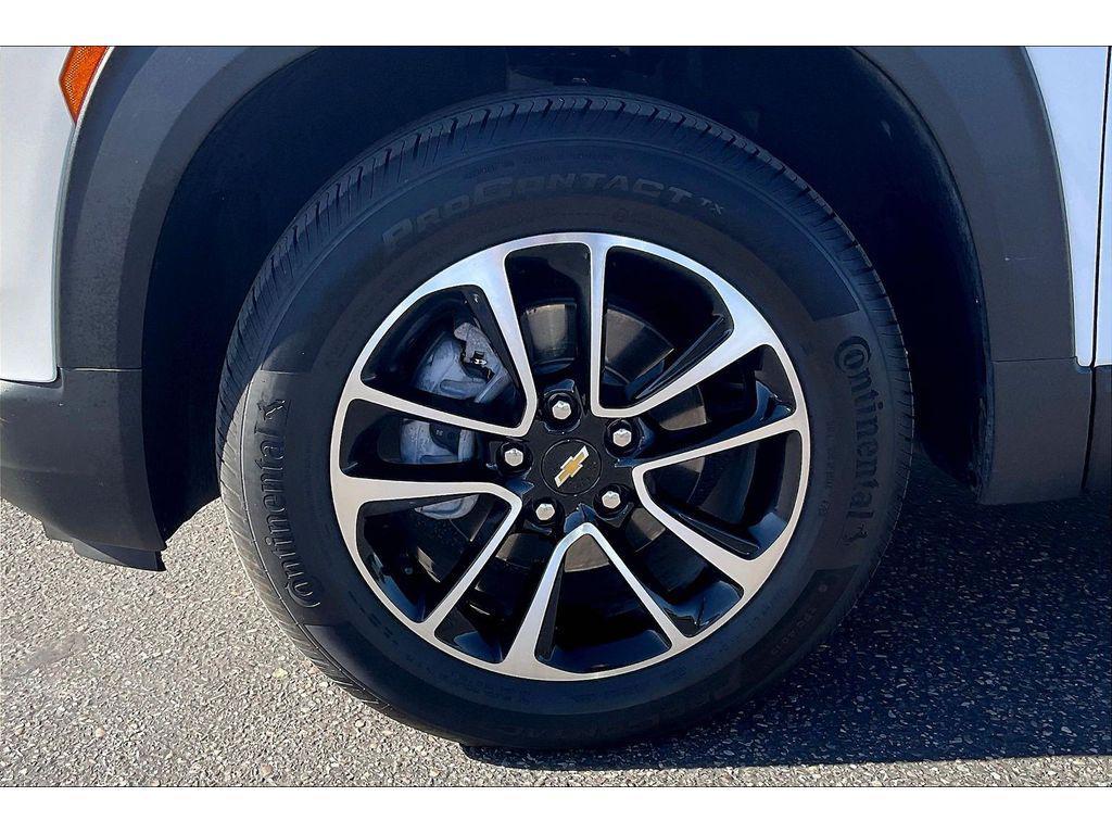 used 2024 Chevrolet TrailBlazer car, priced at $27,495