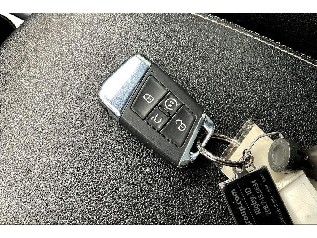 used 2021 Volkswagen Atlas car, priced at $29,495