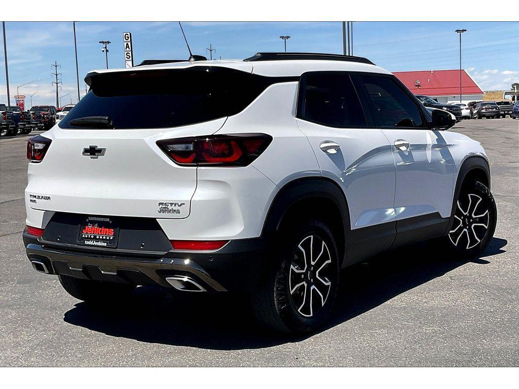used 2025 Chevrolet TrailBlazer car, priced at $31,995