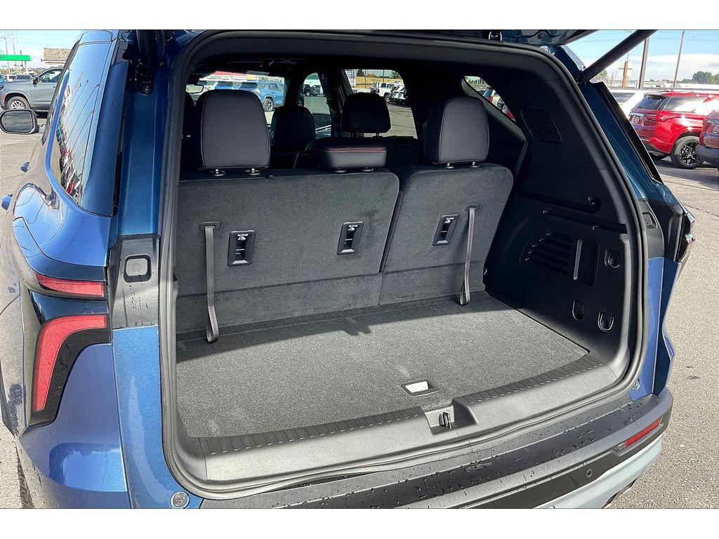 used 2026 Chevrolet Traverse car, priced at $52,995