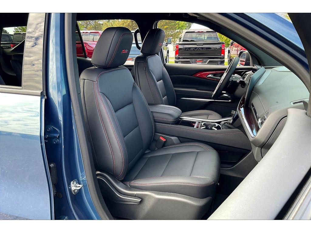 used 2026 Chevrolet Traverse car, priced at $52,995