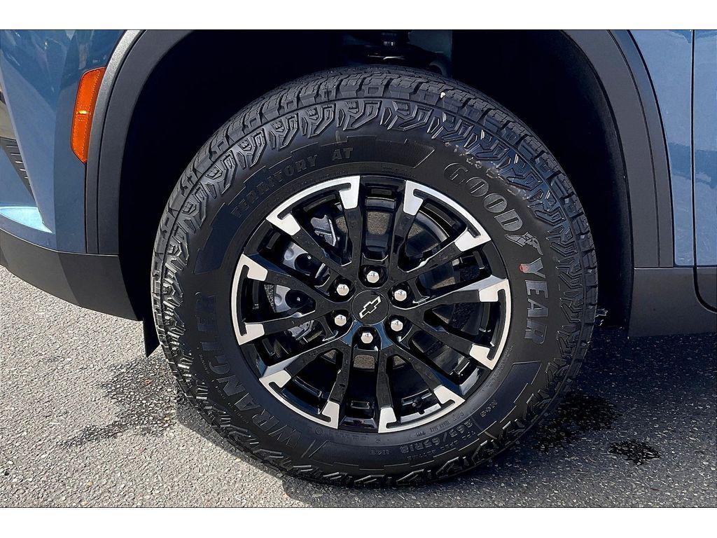 used 2026 Chevrolet Traverse car, priced at $52,995