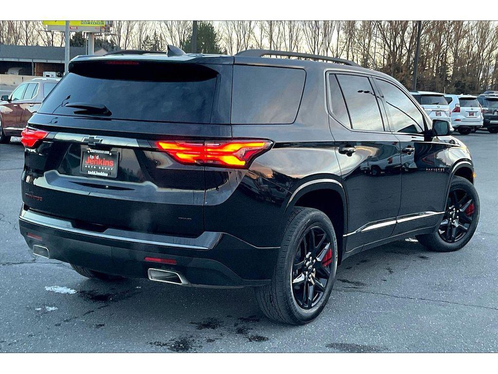 used 2023 Chevrolet Traverse car, priced at $40,995