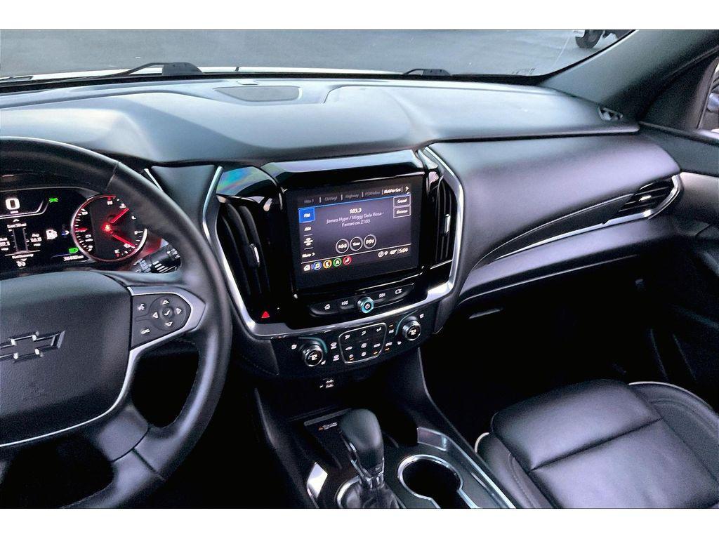 used 2023 Chevrolet Traverse car, priced at $40,995