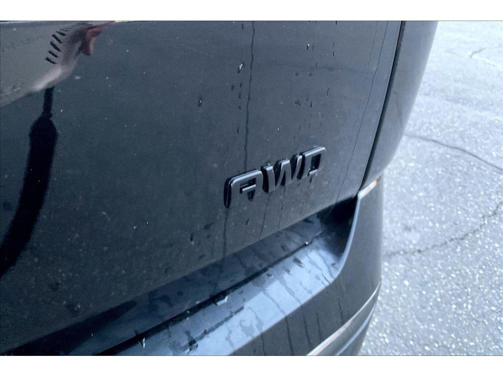 used 2023 Chevrolet Traverse car, priced at $40,995