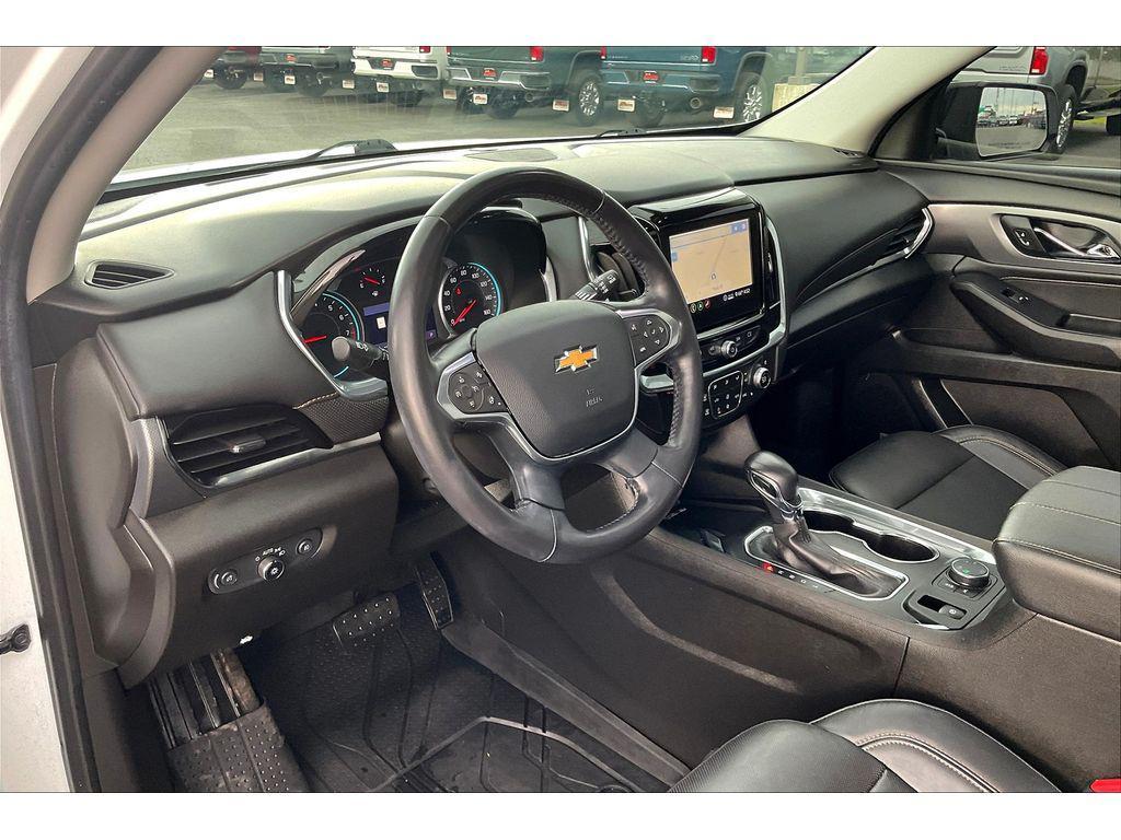 used 2021 Chevrolet Traverse car, priced at $31,995